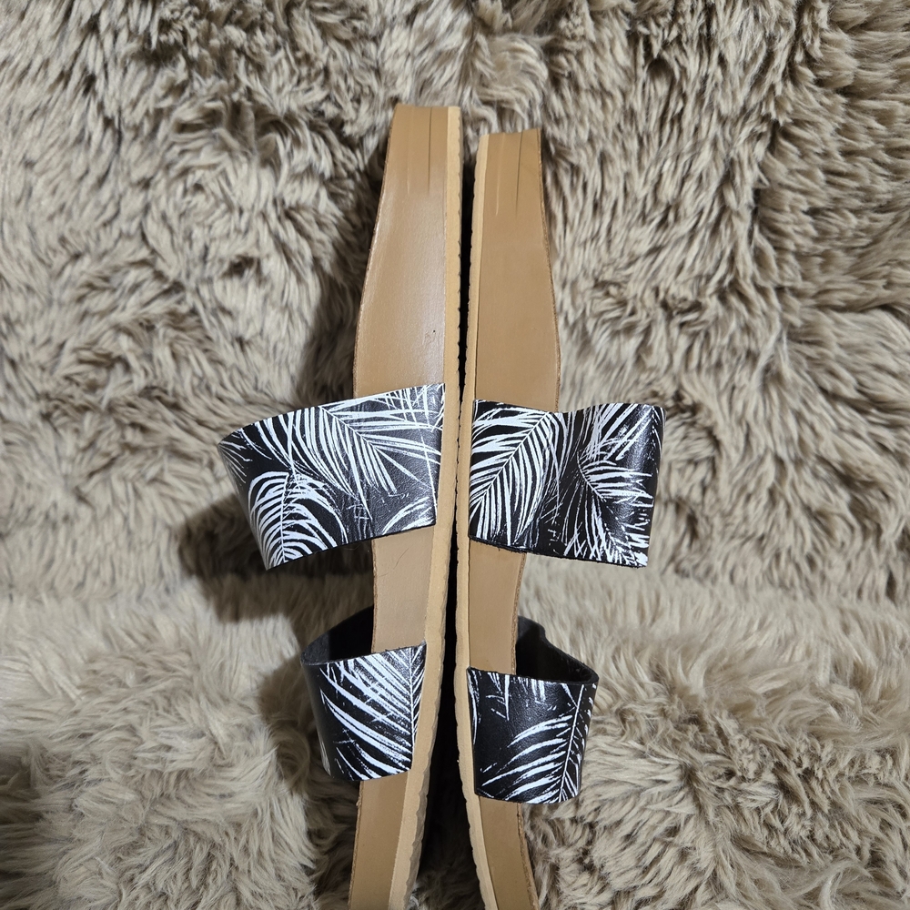 Reef Vegan Black and White Slider Sandals Tropical Print - Picture 3 of 7